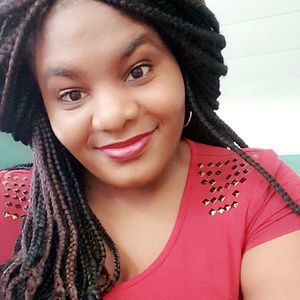 Meet your Posher, Angelique